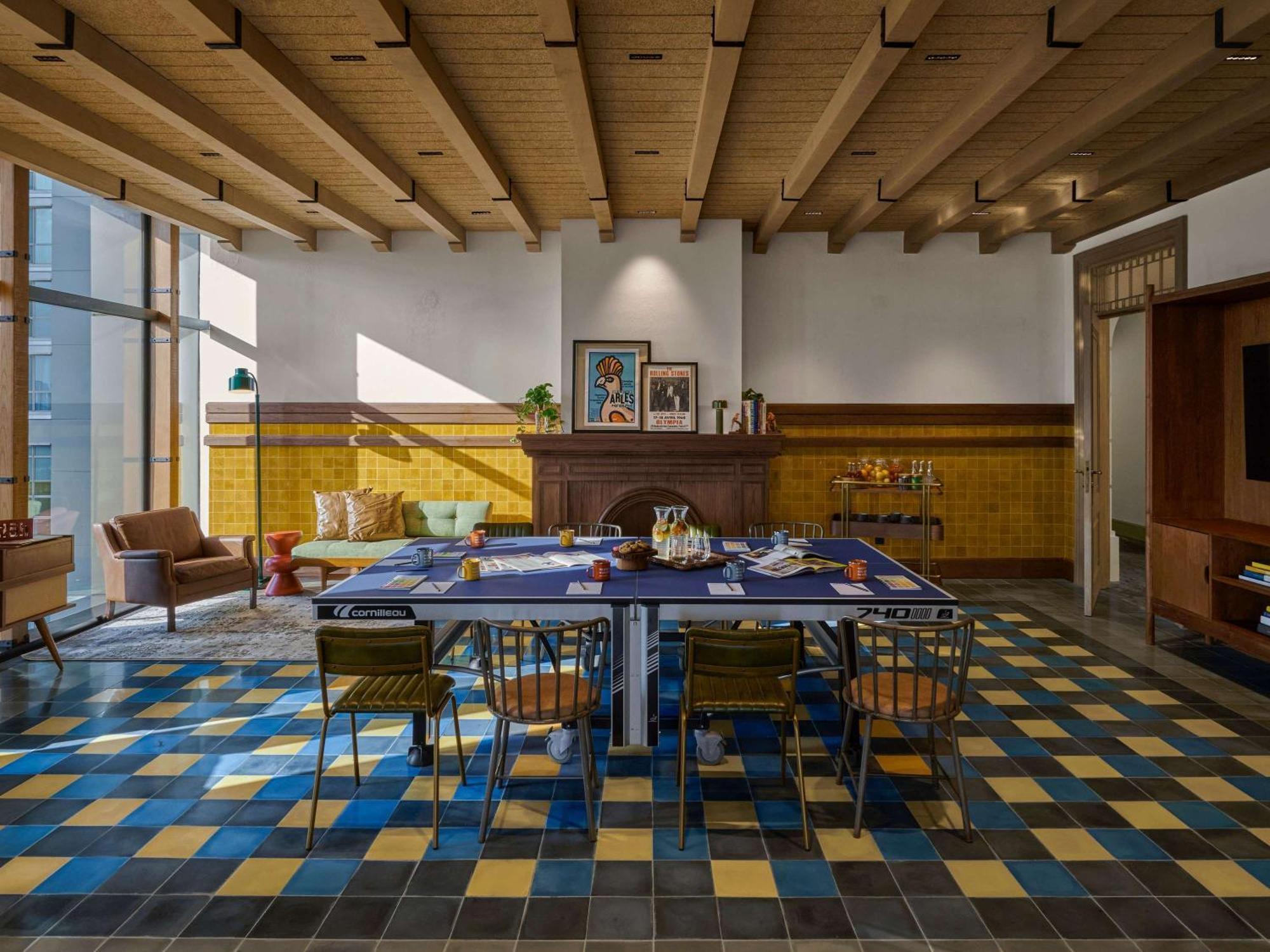 25Hours Hotel Jakarta The Oddbird Luaran gambar